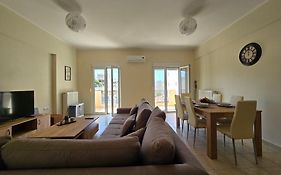 Maria Beach Apartement In Korinth!